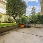 דירה Chic & Terrasse Privee A פריז