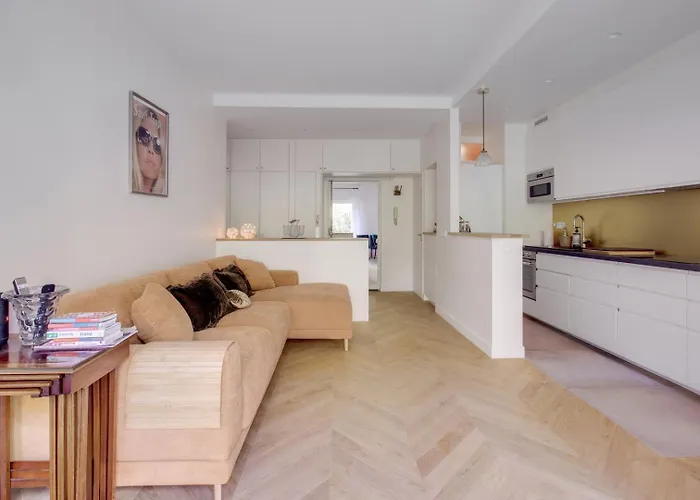 Chic & Terrasse Privee A Paris Apartment Paris