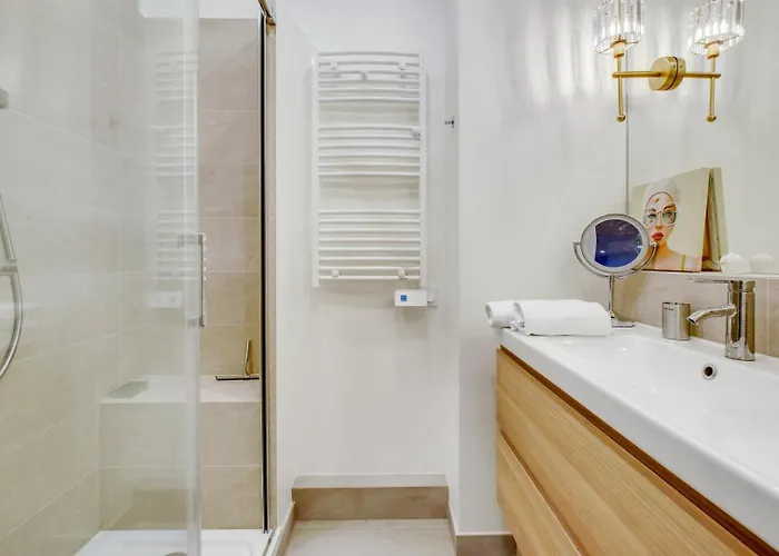 Chic & Terrasse Privee A Paris Paris